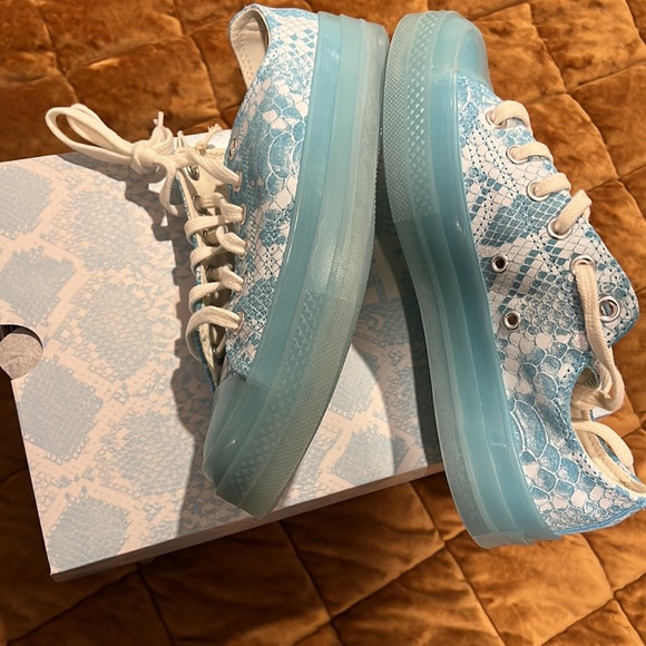 LIMITED EDITION/NEVER WORN Converse Chuck 70ox GOLF White&BabyBlue FauxSnakeskin - Picture 2 of 7